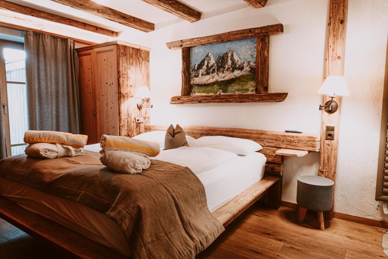 Hotel Bergschloessl ลูซอน ภายนอก รูปภาพ